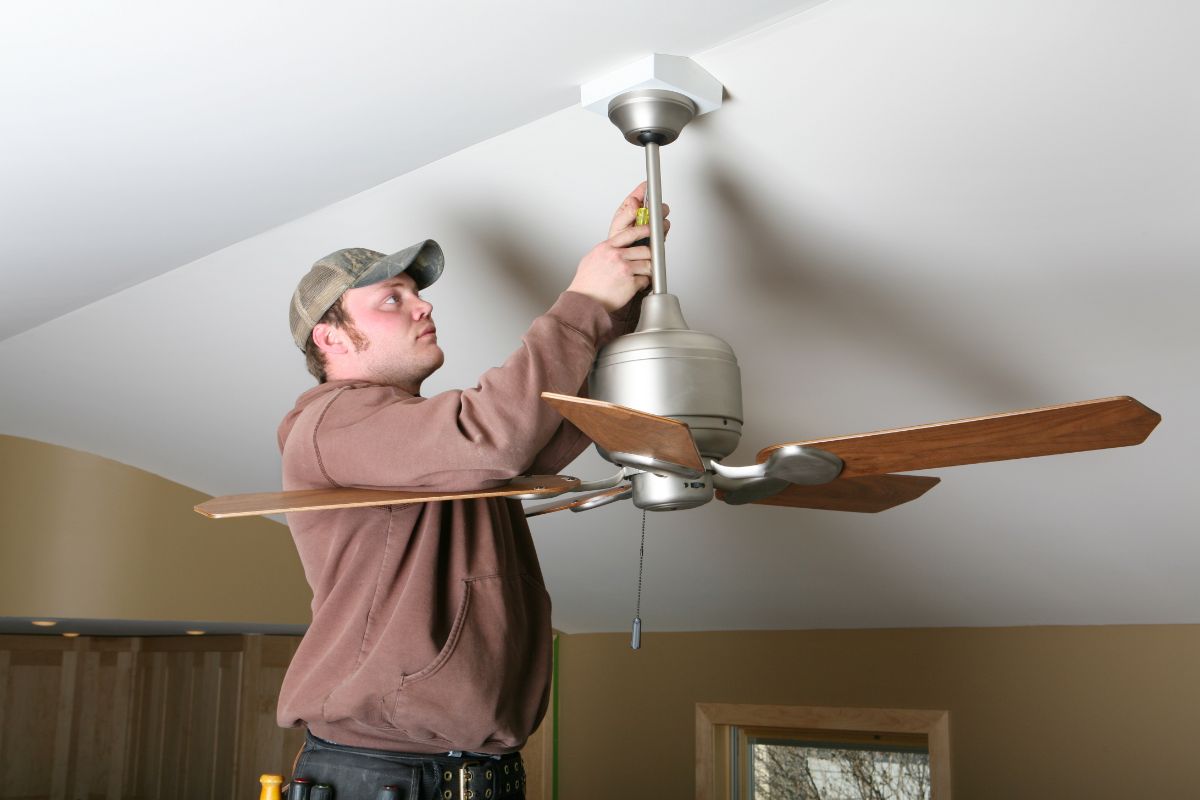 Bathroom ceiling fan making noise